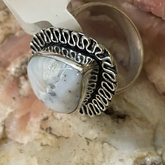 Silver Teardrop Stone in Silver size 8 - Picture 2 of 4